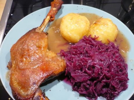 Gnsekeulen im Rmertopf