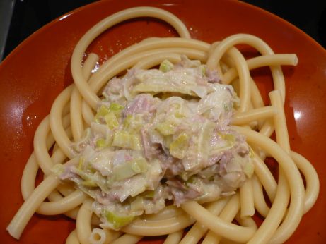 Makkaroni mit Porree-Thunfisch Soe