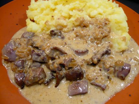 Nieren in Senfsauce
