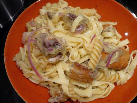 Nudeln mit Makrelenfilet