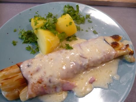 Spargel im Schinkenmantel