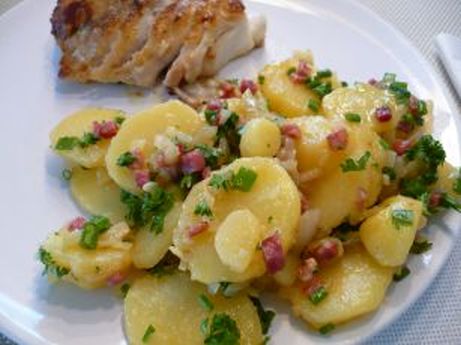 Kartoffelsalat mit Speck