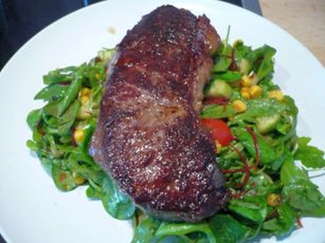 Steak mit Salat